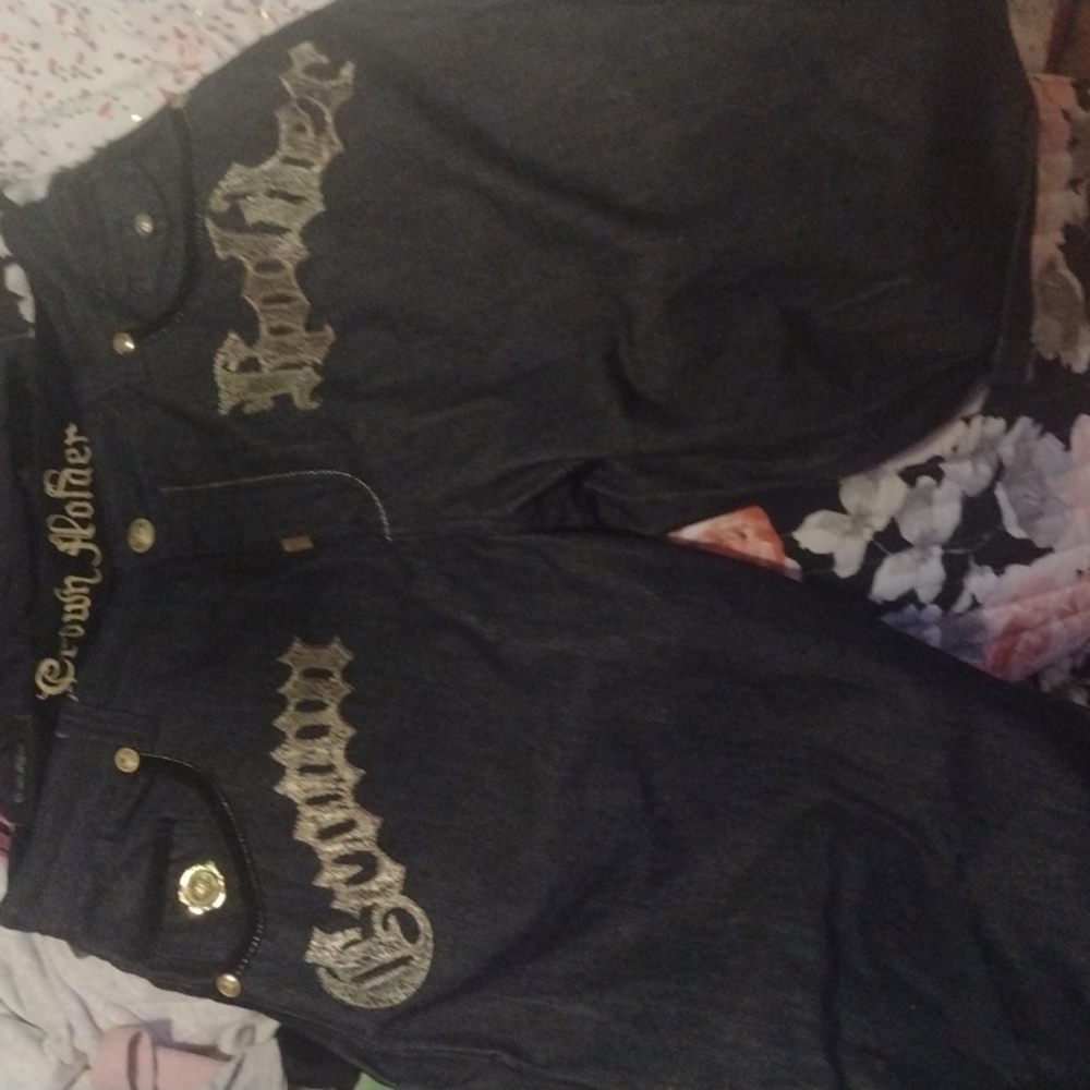 crown holder shorts